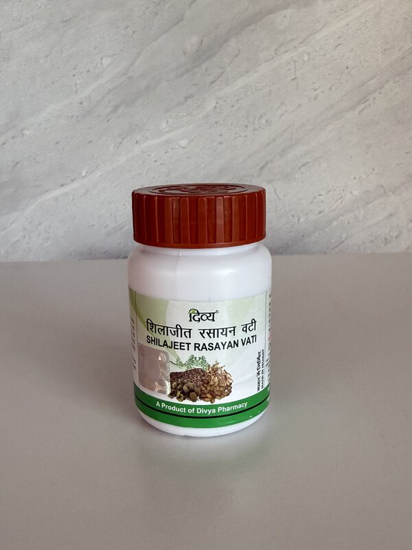 Shilajit tablets for energy and vitality